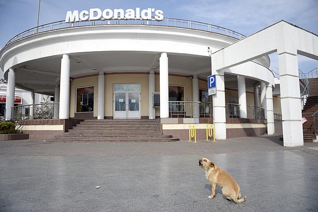 Rede de lanchonetes McDonald's fechou as portas na Crimeia aps anexao da regio pela Rssia