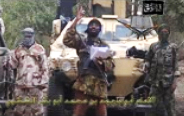 Em vdeo, militantes do Boko Haram dizem terem sequestrado meninas nigerianas para vend-las