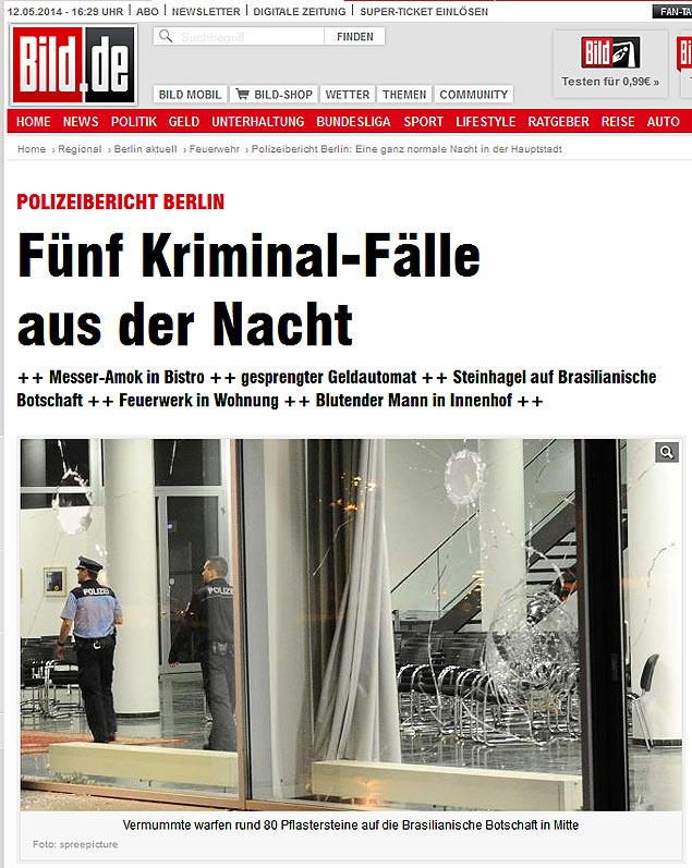 Reproduo do site da revista alem Bild mostra embaixada brasileira em Berlim apedrejada