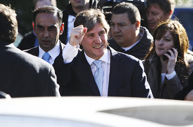 O vice-presidente argentino, Amado Boudou, na chegada a um tribunal de Buenos Aires