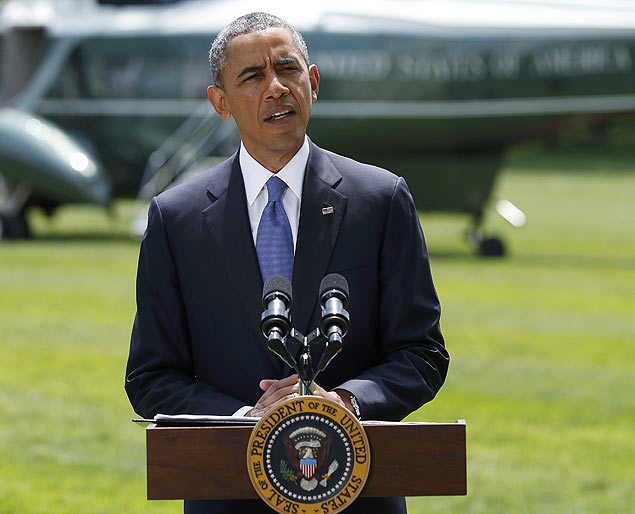 O presidente Barack Obama fala  mdia nos jardins da Casa Branca, em Washington