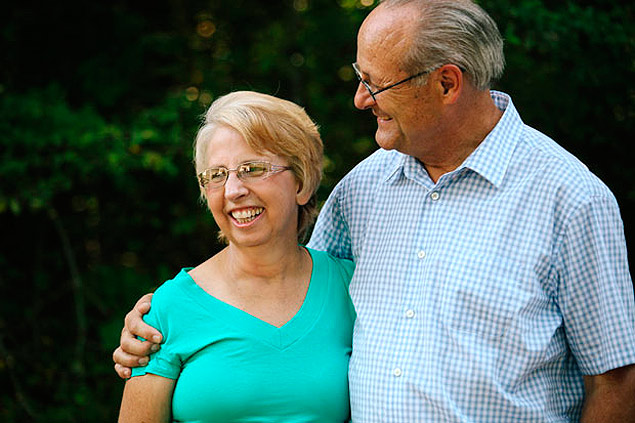 A missionária Nancy Writebol se reencontrou com seu marido, David, após ser tratada contra ebola