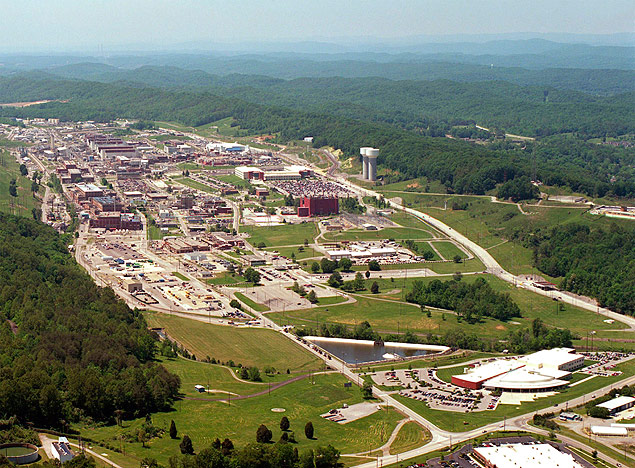 Obama expandiu instalaes para produo de armas nucleares, como o Complexo Y-12, no Tennessee