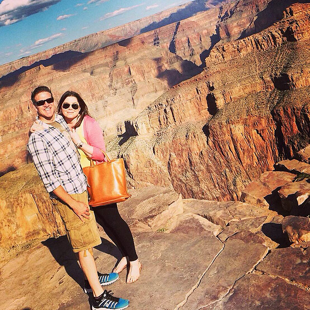 Brittany Maynard com seu marido, Dan Diaz, no Grand Canyon, no Arizona