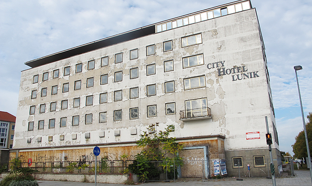 O hotel Lunik em Eisenhttenstadt, que est completamente abandonado
