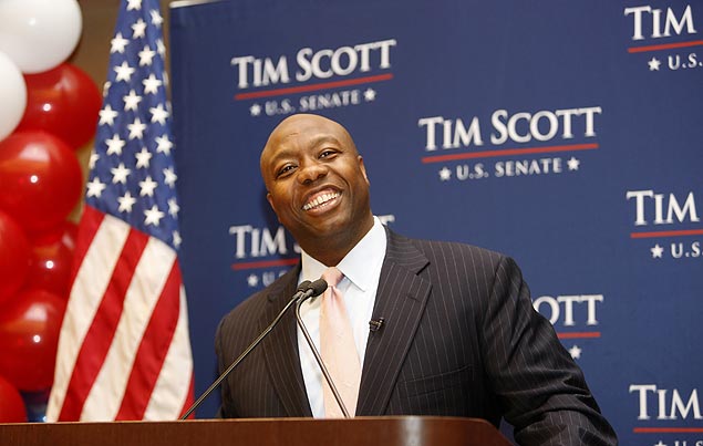 Tim Scott, eleito senador pela Carolina do Norte, discursa em North Charleston