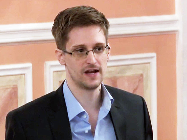 Edward Snowden, que revelou dados de espionagem dos EUA, negocia sua volta para casa