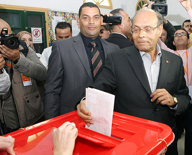 Presidente da Tunsia, Moncef Marzouki, vota em eleio presidencial buscando novo mandato