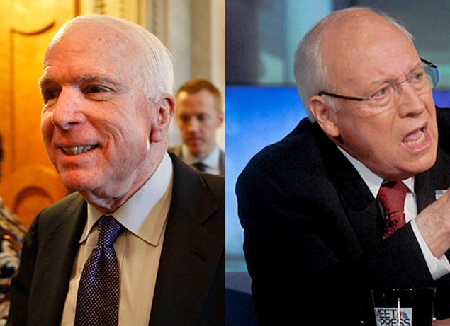 Senador John McCain ( esquerda) e ex-vice-presidente Dick Cheney discordam sobre tortura