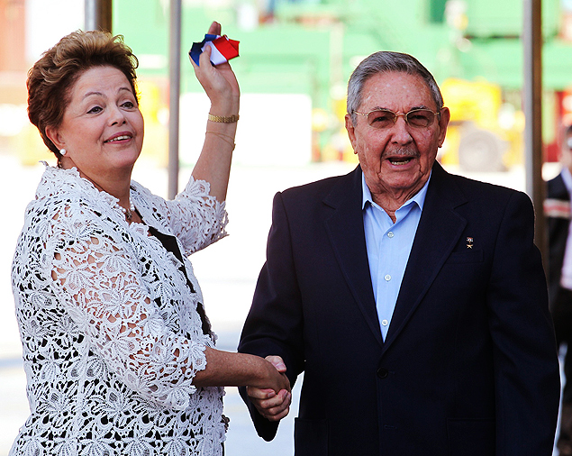 Presidente Dilma Rousseff inaugura porto de Mariel com o ditador cubano, Ral Castro, em janeiro