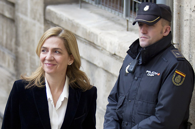 A infanta Cristina, irm do rei da Espanha,  acusada em caso de corrupo