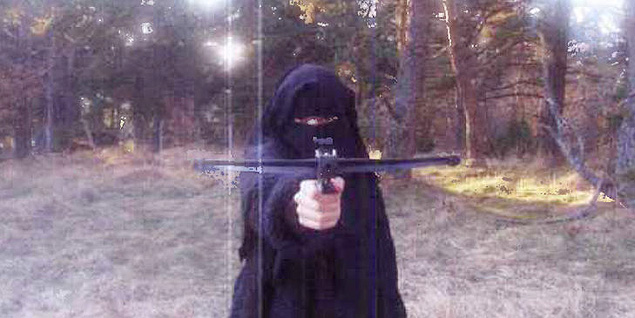 Hayat em campo de treinamento de jihadistas em Cantal, na Frana, em foto divulgada pelo "Le Monde"