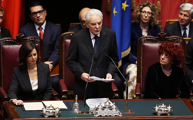 Novo presidente da Itlia, Sergio Mattarella, faz discurso no Parlamento, onde foi aplaudido