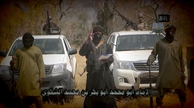 Lder do Boko Haram aparece em vdeo debochando de fora regional de combate aos radicais