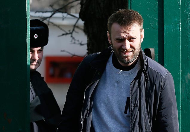 Alexei Navalny deixa a priso na Rssia e disse que continuar seu trabalho de oposio a Putin