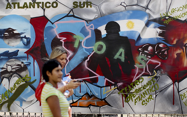 Grafite em apoio  reivindicao argentina pelas ilhas Malvinas; pas tem novo embate com Reino Unido