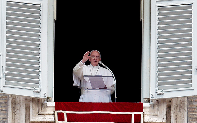 Papa Francisco faz pronunciamento diante de audincia no Vaticano