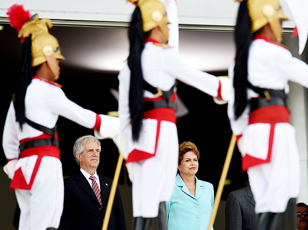 O presidente do Uruguai, Tabar Vazquez, com Dilma Rousseff, no Palcio do Planalto