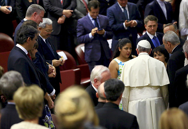 Papa Francisco fala com vtimas de trabalho forado durante conferncia no Vaticano