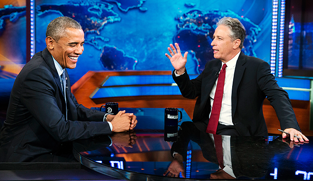 Jon Stewart recebe Obama no programa "The Daily Show" pela ltima vez