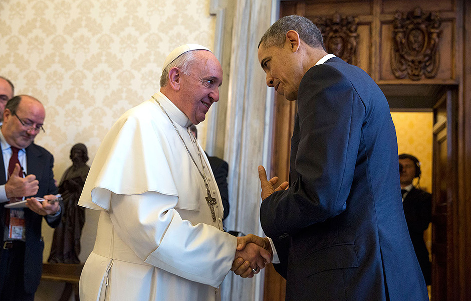 Presidente Barack Obama se despede do papa Francisco aps audincia privada no Vaticano, em maro de 2014