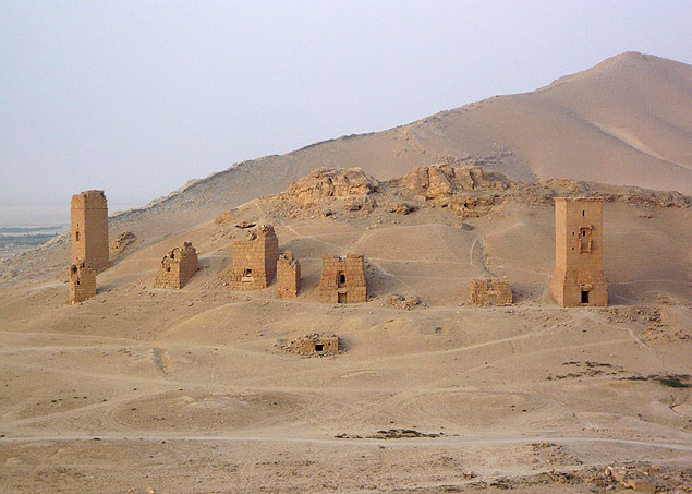 A view shows tower tombs in the Valley of Tombs, west of the historical city of Palmyra, Syria, August 4, 2010. Satellite images have confirmed the destruction of the Temple of Bel, which was one of the best preserved Roman-era sites in the Syrian city of Palmyra, a United Nations agency said, after activists said the hardline Islamic State group had targeted it. The Syrian Observatory for Human Rights monitoring group and other activists said on August 30, 2015 that Islamic State had destroyed part of the more than 2,000-year-old temple, one of Palmyra's most important monuments.Picture taken August 4, 2010. REUTERS/Sandra Auger REUTERS/Sandra Auger ORG XMIT: SAA31