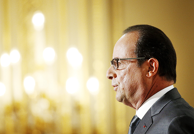 O presidente Franois Hollande no encontro com a imprensa no palcio dos Campos Elseos, em Paris