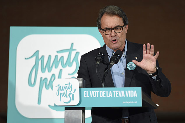 O chefe de governo da Catalunha, Artur Mas, ameaa declarar independncia da Espanha unilateralmente
