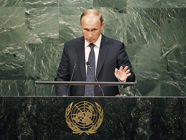 Russian President Vladimir Putin addresses attendees during the 70th session of the United Nations General Assembly at the U.N. Headquarters in New York, September 28, 2015. REUTERS/Mike Segar ORG XMIT: HRB110