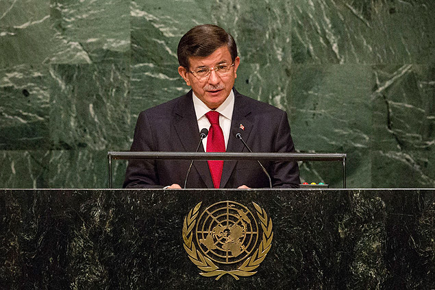 NEW YORK, NY - SEPTEMBER 30: Ahmet Davutoglu, Prime Minister of Turkey, speaks at the United Nations General Assembly on September 30, 2015 in New York City. World leaders gathered for the 70th session of the annual meeting. Andrew Burton/Getty Images/AFP == FOR NEWSPAPERS, INTERNET, TELCOS & TELEVISION USE ONLY ==