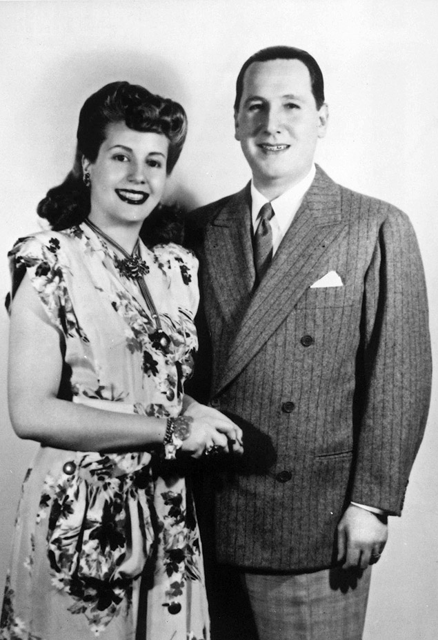 Evita e Juan Domingo Pern, no dia em que se casaram, 22 de outubro de 1945