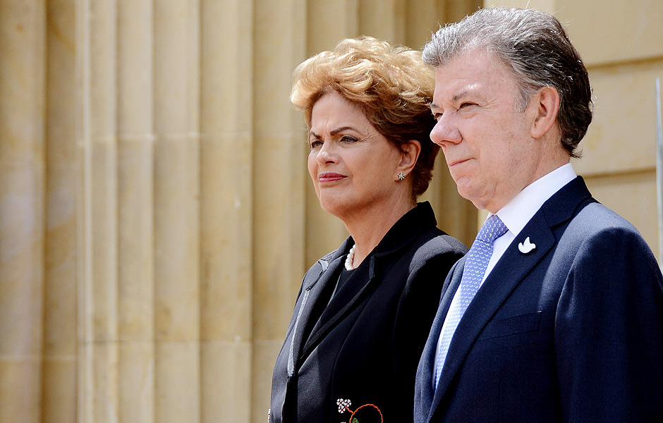 Dilma Rousseff e Juan Manuel Santos durante cerimnia em Bogot, em 9 de outubro 