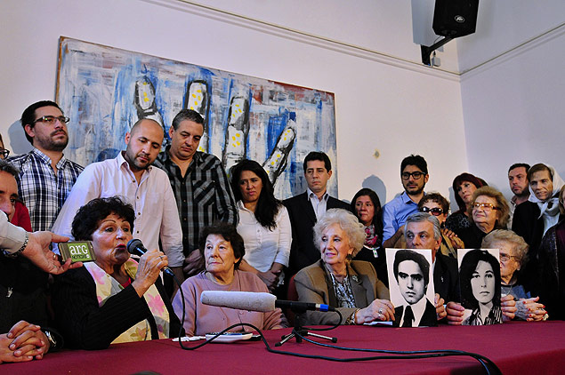 Membros do grupo Avs da Praa de Maio anunciam 'descoberta' de netos que ditadura tirou dos pais 