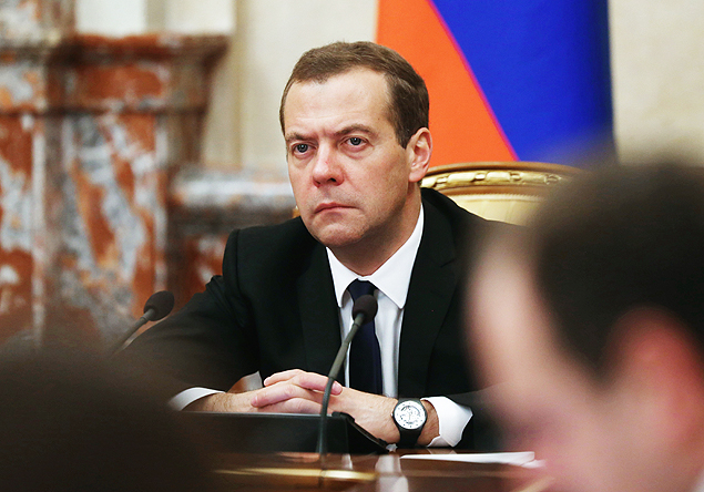 Premi russo, Dmitri Medvedev, lidera reunio de gabinete em Moscou