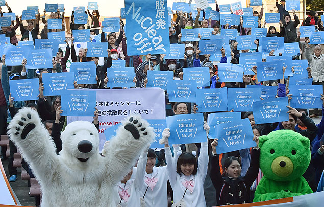 Marcha pelo clima em Tóquio, Japão, dias antes do início da conferência do clima em Paris