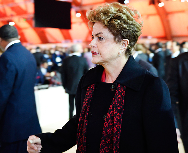 A presidente Dilma Rousseff na sessão de abertura da COP21, nesta segunda-feira (30), em Paris 