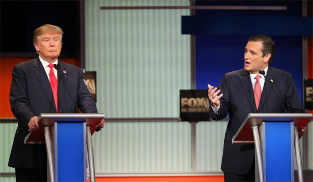 Os pr-candidatos republicanos  Presidncia dos EUA Donald Trump (esq.) e Ted Cruz durante debate nesta quinta