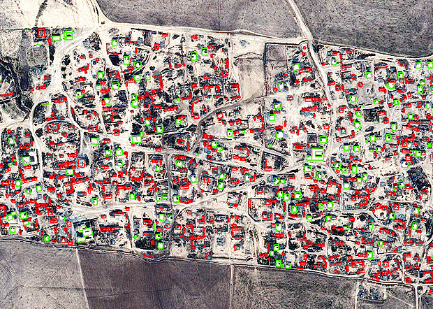 Satellite images back up evidence of deliberate mass destruction in Peshmerga-controlled Arab villagesCrdito: Reproduo/Anistia Internacional
