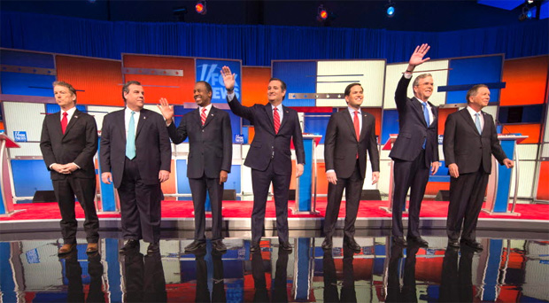 Pr-candidatos republicanos  Presidncia dos EUA durante debate em Iowa, em janeiro