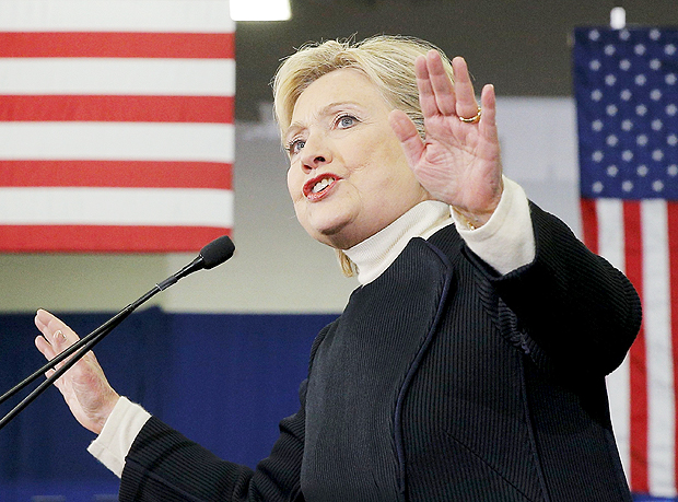 REFILE - CORRECTING CITYDemocratic U.S. presidential candidate Hillary Clinton speaks to supporters at her 2016 New Hampshire presidential primary night rally in Hooksett, New Hampshire February 9, 2016. REUTERS/Brian Snyder ORG XMIT: HRB06
