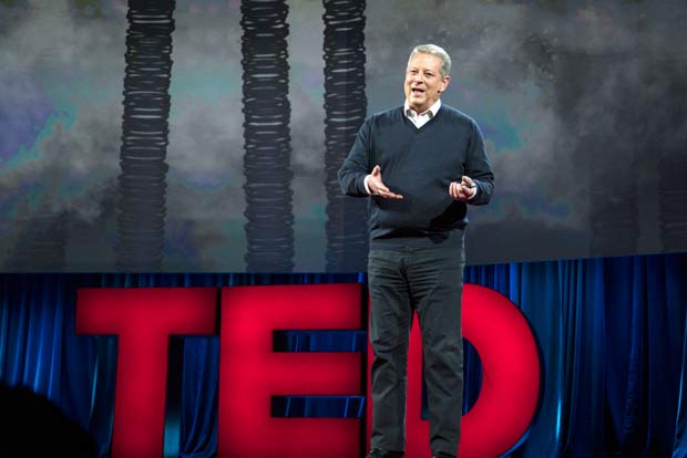 O ex-vice-presidente dos EUA Al Gore faz palestra na conferncia TED 2016, em Vancouver