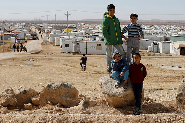 Crianas srias no campo de refugiados de Al-Zaatari, na Jordnia; Brasil estuda apoio privado a reassentados