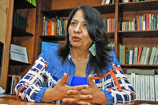 A deputada chavista Ilenia Medina, secretria do partido Ptria Para Todos