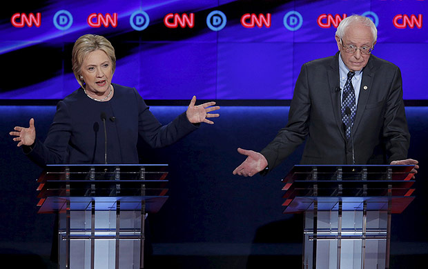 Candidatos democratas  presidncia, Hillary Clinton e Bernie Sanders debatem em Flint