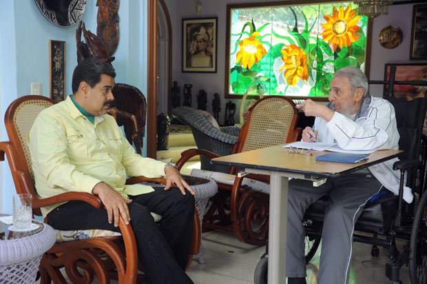 Venezuelan President Nicolas Maduro visited Cuban leader Fidel Castro for two and a half hours in his home in Havana, Cuba on March 19, 2016. RESTRICTED TO EDITORIAL USE-MANDATORY CREDIT 