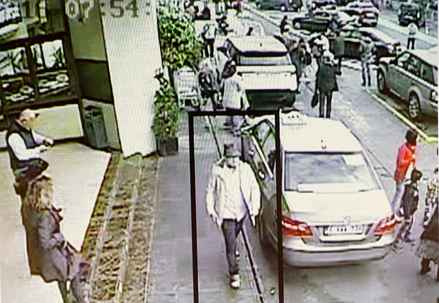 A suspect in the attack which took place at the Brussels international airport of Zaventem, is seen in this CCTV image made available by Belgian Police on April 7, 2016. REUTERS/CCTV/Belgian Federal Police/Handout via Reuters ATTENTION EDITORS - THIS PICTURE WAS PROVIDED BY A THIRD PARTY. REUTERS IS UNABLE TO INDEPENDENTLY VERIFY THE AUTHENTICITY, CONTENT, LOCATION OR DATE OF THIS IMAGE. FOR EDITORIAL USE ONLY. NOT FOR SALE FOR MARKETING OR ADVERTISING CAMPAIGNS. FOR EDITORIAL USE ONLY. NO RESALES. NO ARCHIVE. THIS PICTURE WAS PROCESSED BY REUTERS TO ENHANCE QUALITY. AN UNPROCESSED VERSION HAS BEEN PROVIDED SEPARATELY. TPX IMAGES OF THE DAY ORG XMIT: YH51