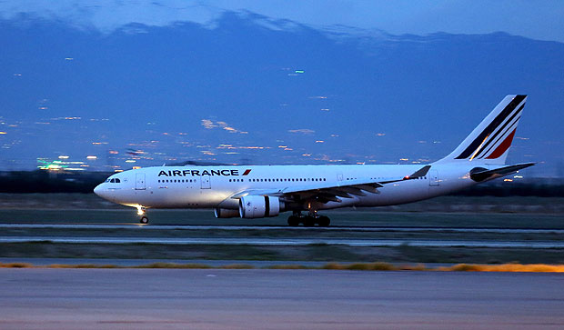 Air France deve decidir se abre uma filial low cost para voos intercontinentais