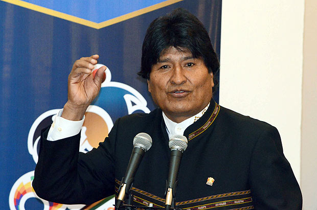 O presidente da Bolvia, Evo Morales, faz discurso nesta quarta; Justia arquiva ao de paternidade