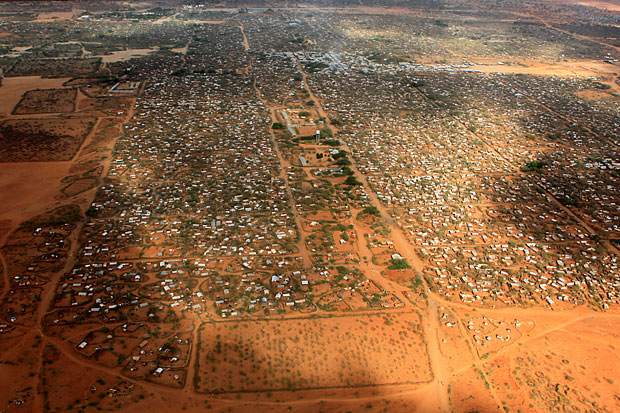 Fotografia aérea de 2011 mostra campo de refugiados em Dadaab, no Quênia