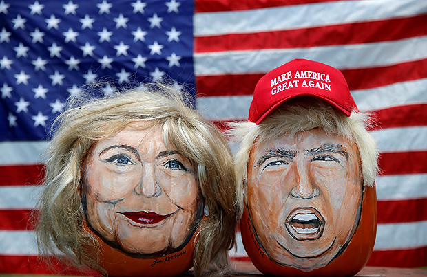 Imagens decorativas dos candidatos democrata, Hillary Clinton, e do republicano, Donald Trump